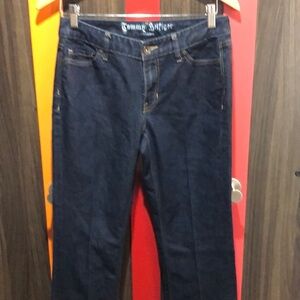 Tommy Hilfiger Easy Fit Bootcut Boyfriend Jean, Mid-rise, size 2R